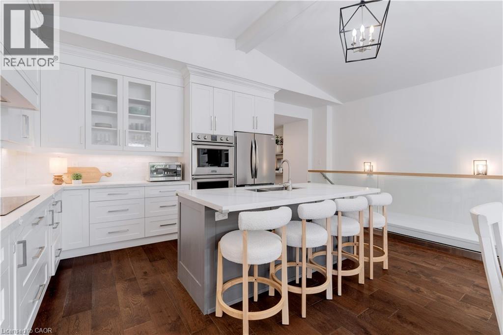 Photo of 296 KENT Crescent
