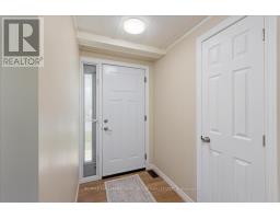 Primary Bedroom - 120 Roxanna Drive, Georgina, ON L0E1R0 Photo 6