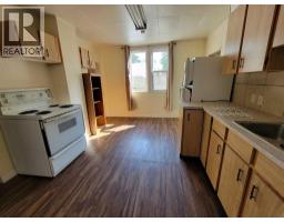 137 14 Street N - photo 10