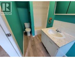 137 14 Street N - photo 6