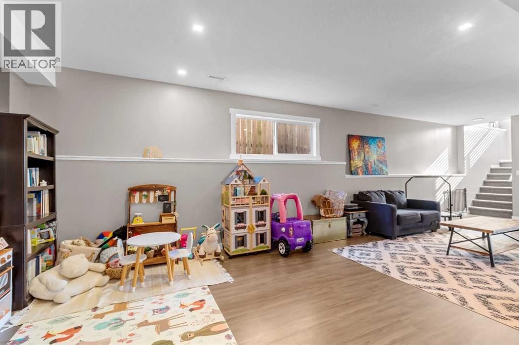 Listing photo – 20 Radcliff Way, Sylvan Lake
