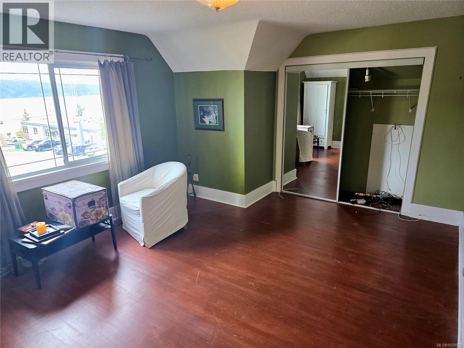 3039 5th Ave - Image 21