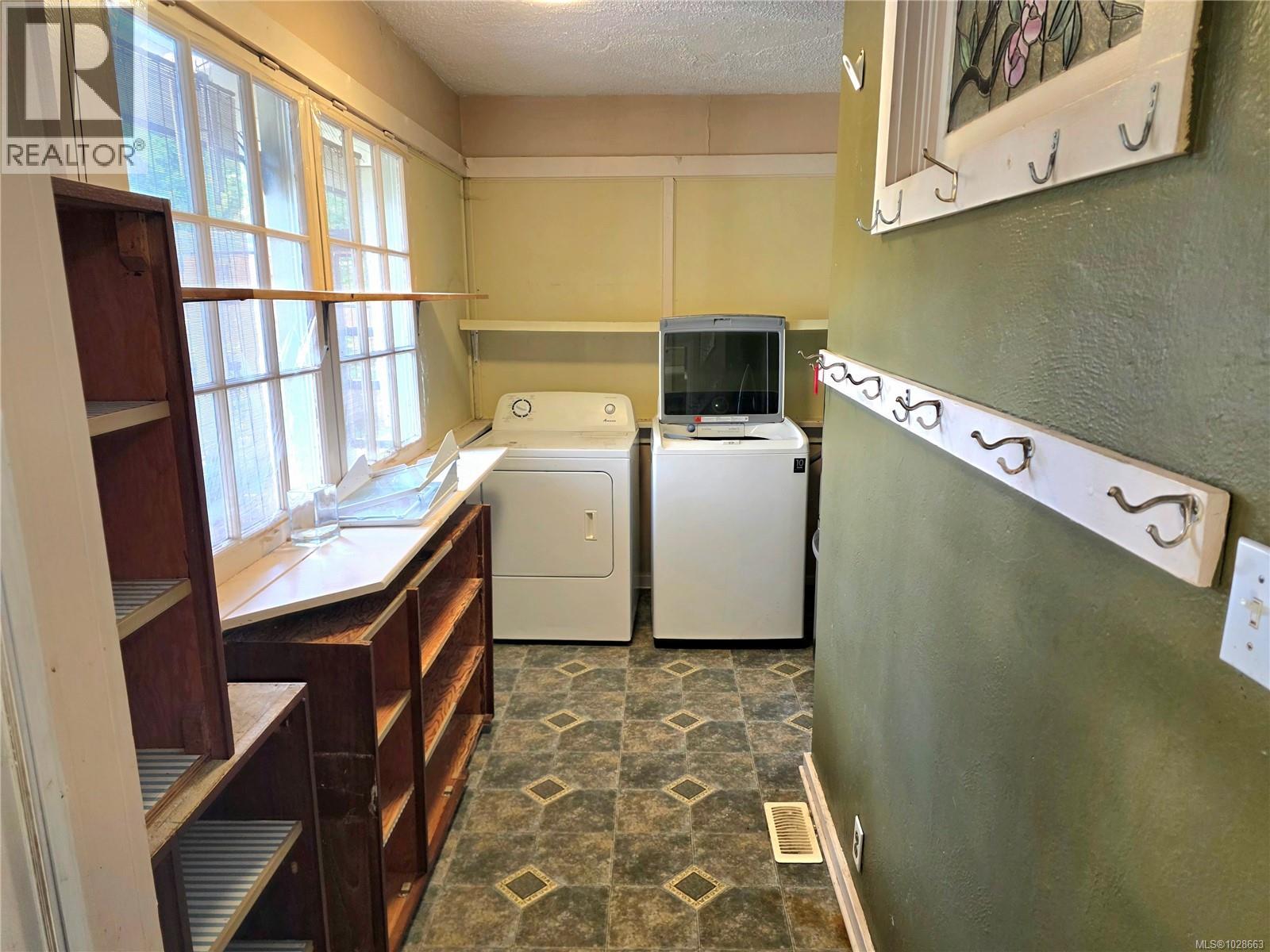 3039 5th Ave - 13
