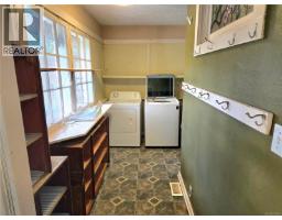 Bathroom - 3039 5th Ave, Port Alberni, BC V9Y2E4 Photo 13