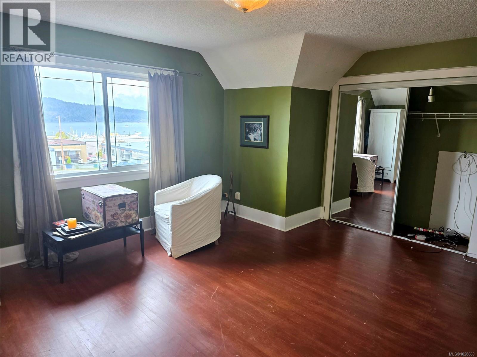 3039 5th Ave - Image 22