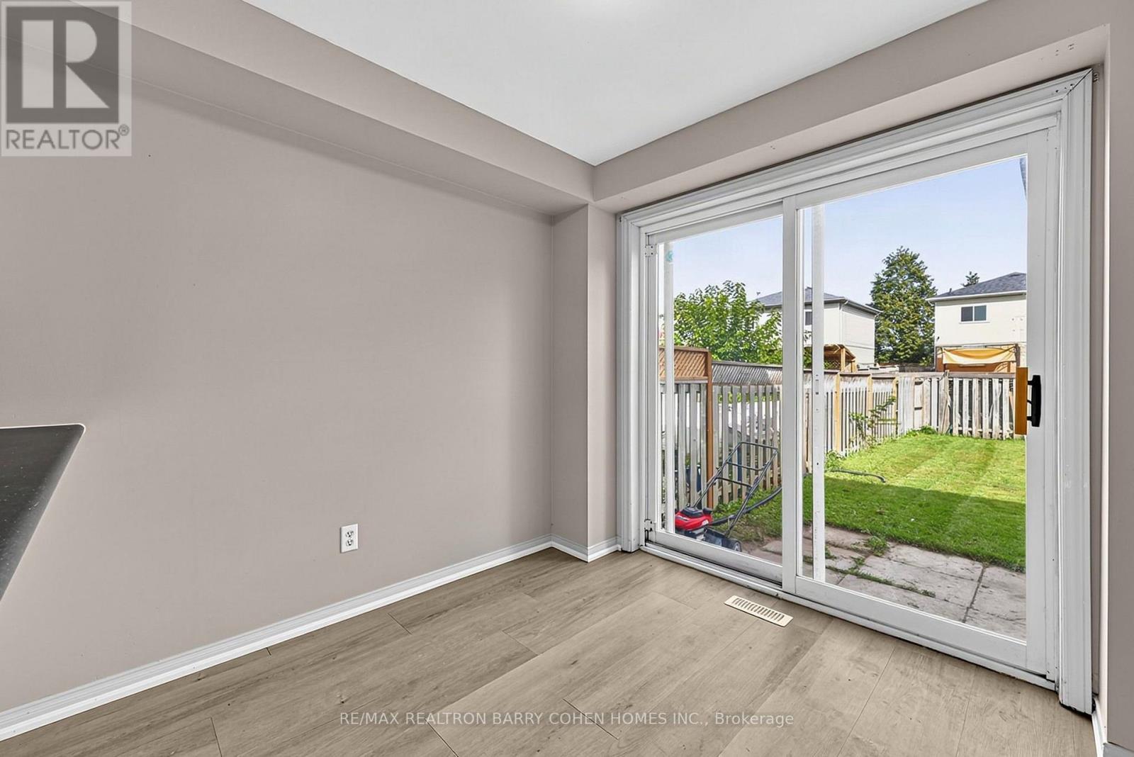 43 BLACK CHERRY CRESCENT, Barrie (Holly) — photo 8