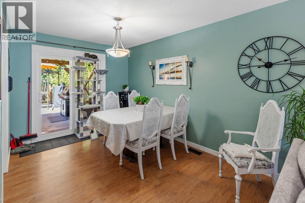 Photo 9 of 31 — 4705 CHIEF LAKE ROAD · Prince George, BC