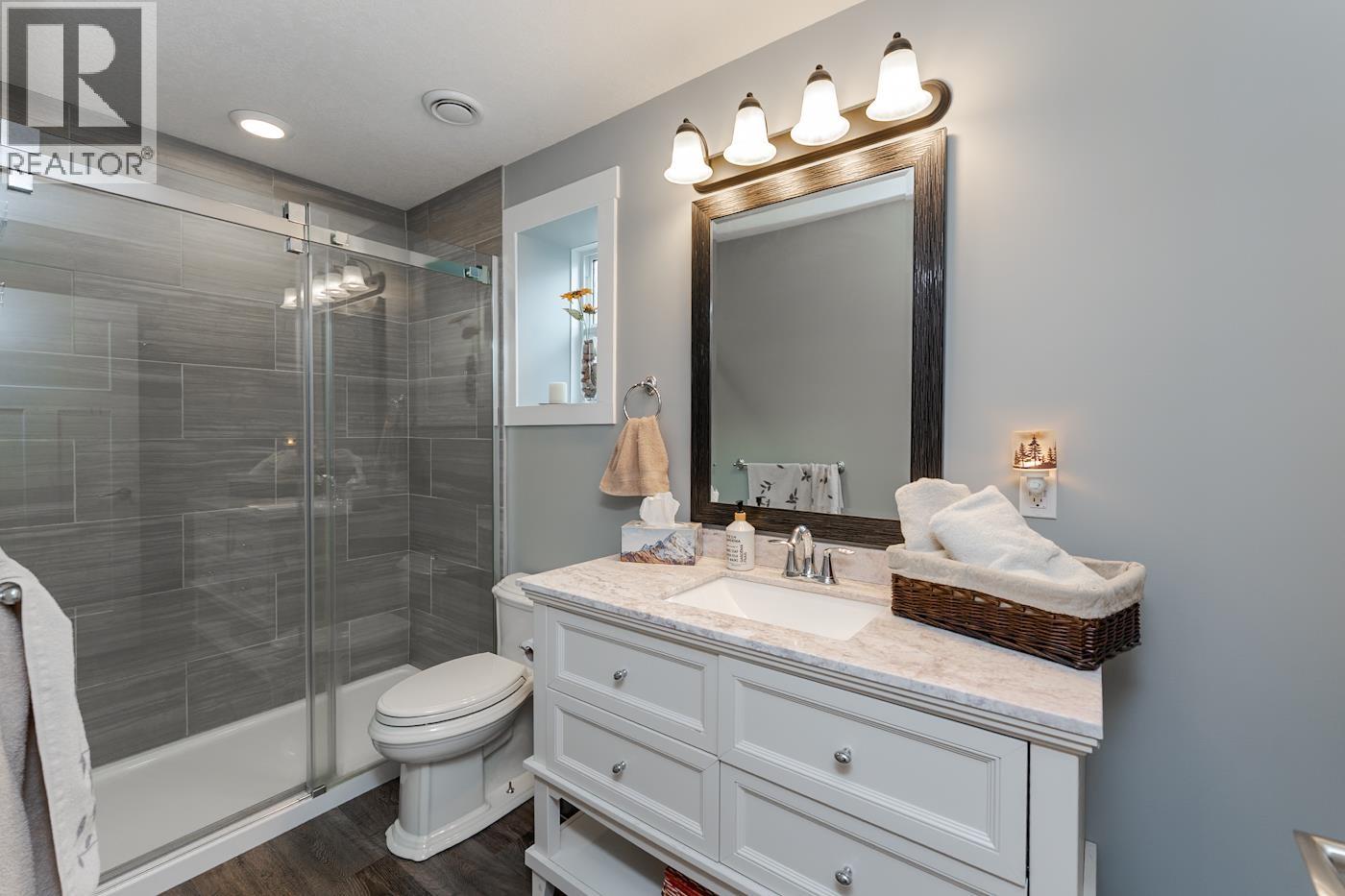 5355 WOODVALLEY DRIVE - 17