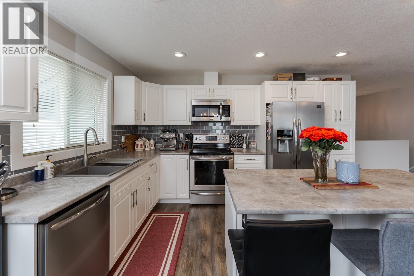Dining room of 5355 WOODVALLEY DRIVE · Prince George, BC
