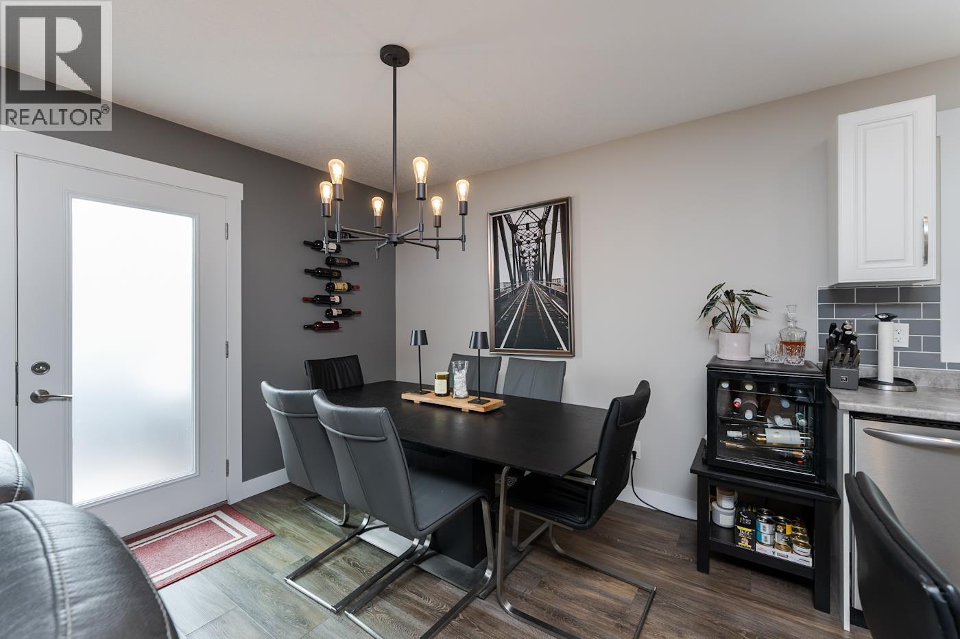 Photo 9 of 40 — 5355 WOODVALLEY DRIVE · Prince George, BC