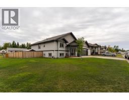 Living room of 5355 WOODVALLEY DRIVE · Prince George, BC
