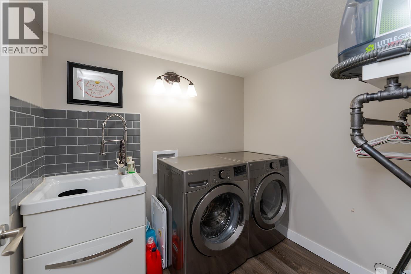 Photo 26 of 40 — 5355 WOODVALLEY DRIVE · Prince George, BC