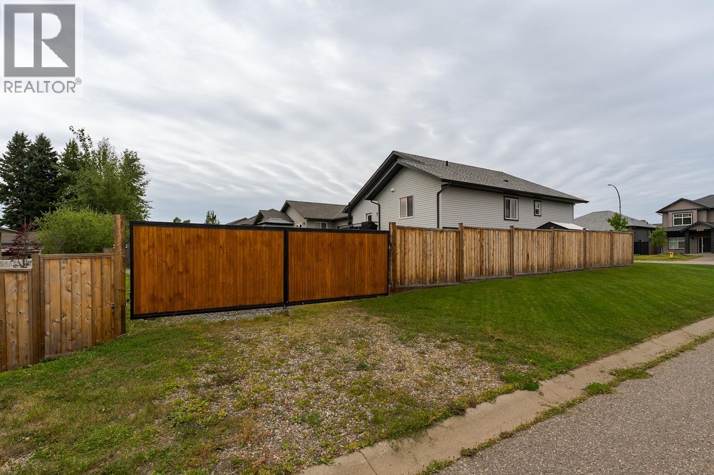 Photo 37 of 40 — 5355 WOODVALLEY DRIVE · Prince George, BC