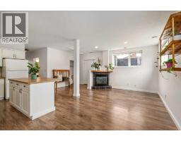 Living room - 2, 116 First Street, Cochrane, AB T4C1Z3 Photo 6