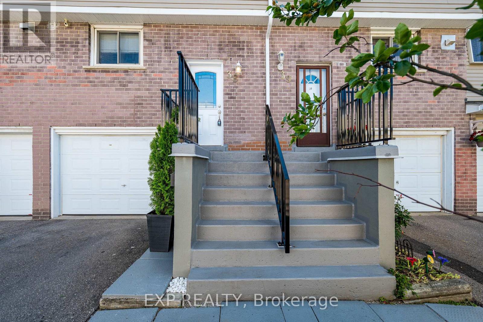 38 - 400 MISSISSAUGA VALLEY BOULEVARD, Mississauga (Mississauga Valleys) — photo 2