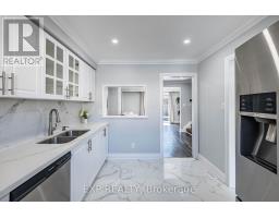 38 - 400 Mississauga Valley Boulevard, Mississauga, ON L5A3N6 Photo 17