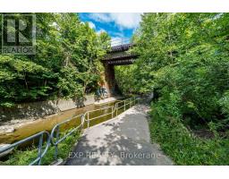 38 - 400 Mississauga Valley Boulevard, Mississauga, ON L5A3N6 Photo 43