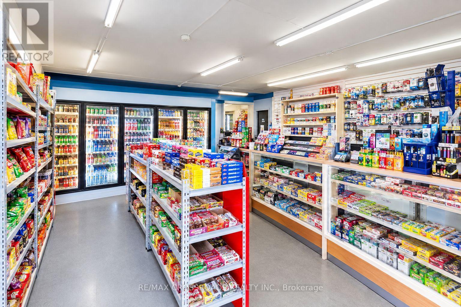 2247 HURONTARIO STREET, Mississauga (Cooksville)