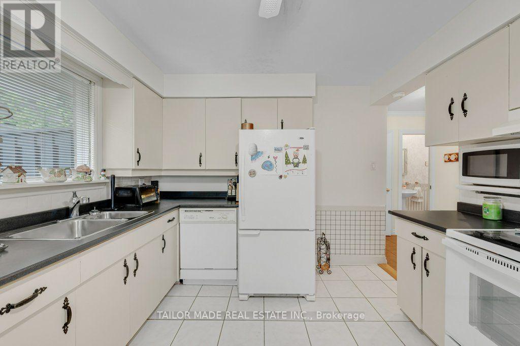 22 GREYSTONE CRESCENT, Brampton (Brampton South) — photo 11