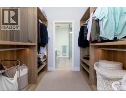 401 986 Heywood Ave, Victoria, BC V8V2Y6 Photo 22