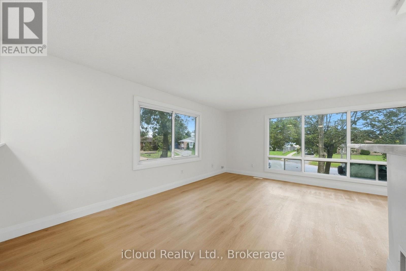 3 MANLEY CRESCENT, Thorold (Confederation Heights) — photo 4
