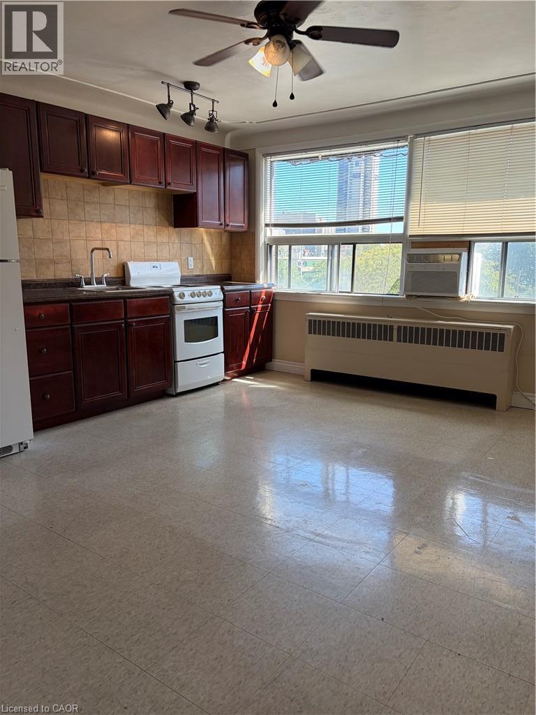 119 MACNAB Street S Unit# 19, Hamilton — photo 2