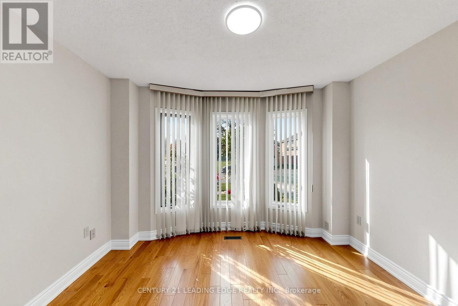 92 ERICKSON DRIVE - Image 11