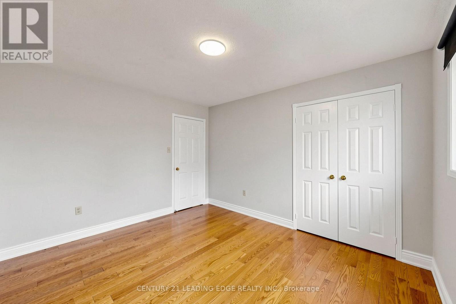 92 ERICKSON DRIVE - 23