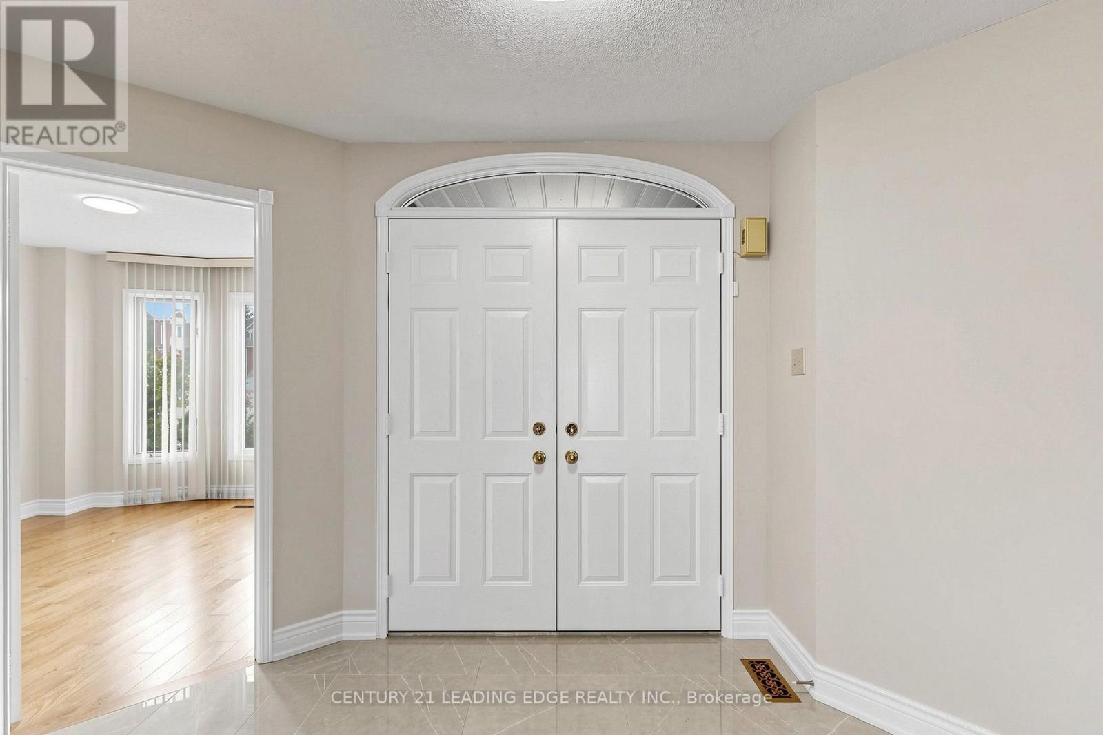 92 ERICKSON DRIVE - Image 12