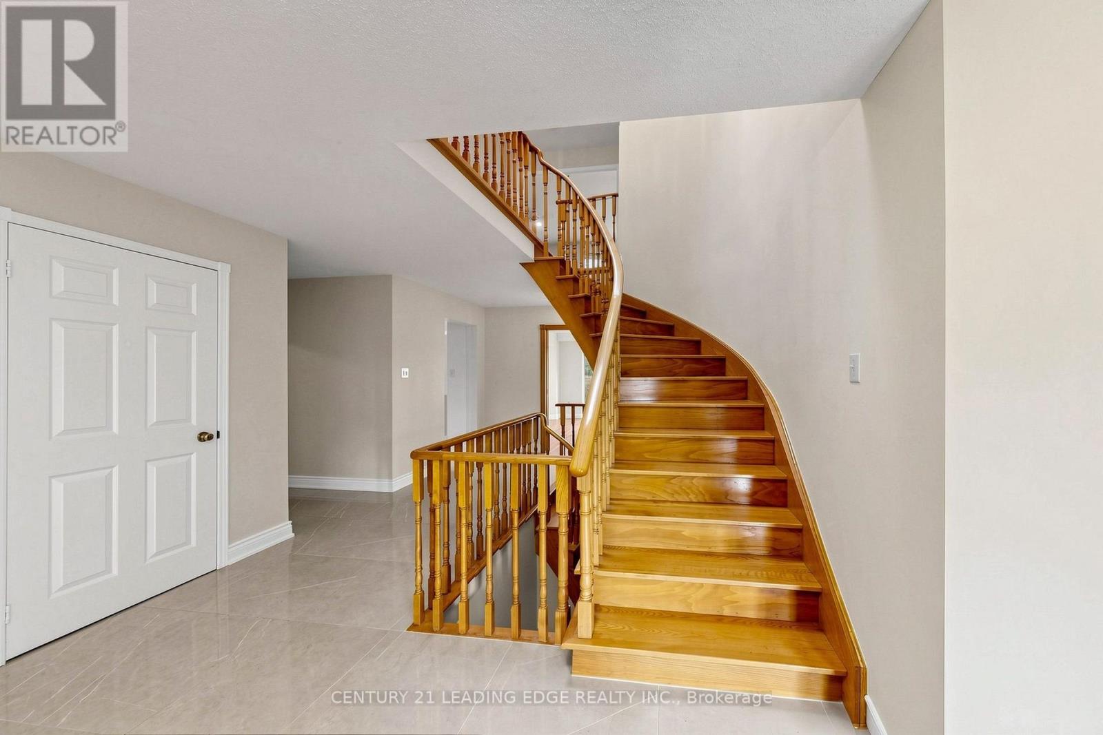 92 ERICKSON DRIVE - 28