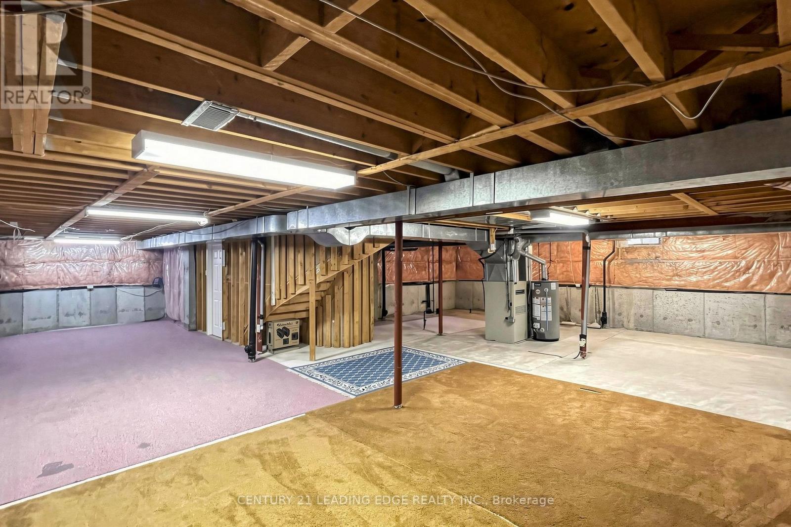 92 ERICKSON DRIVE - Image 33