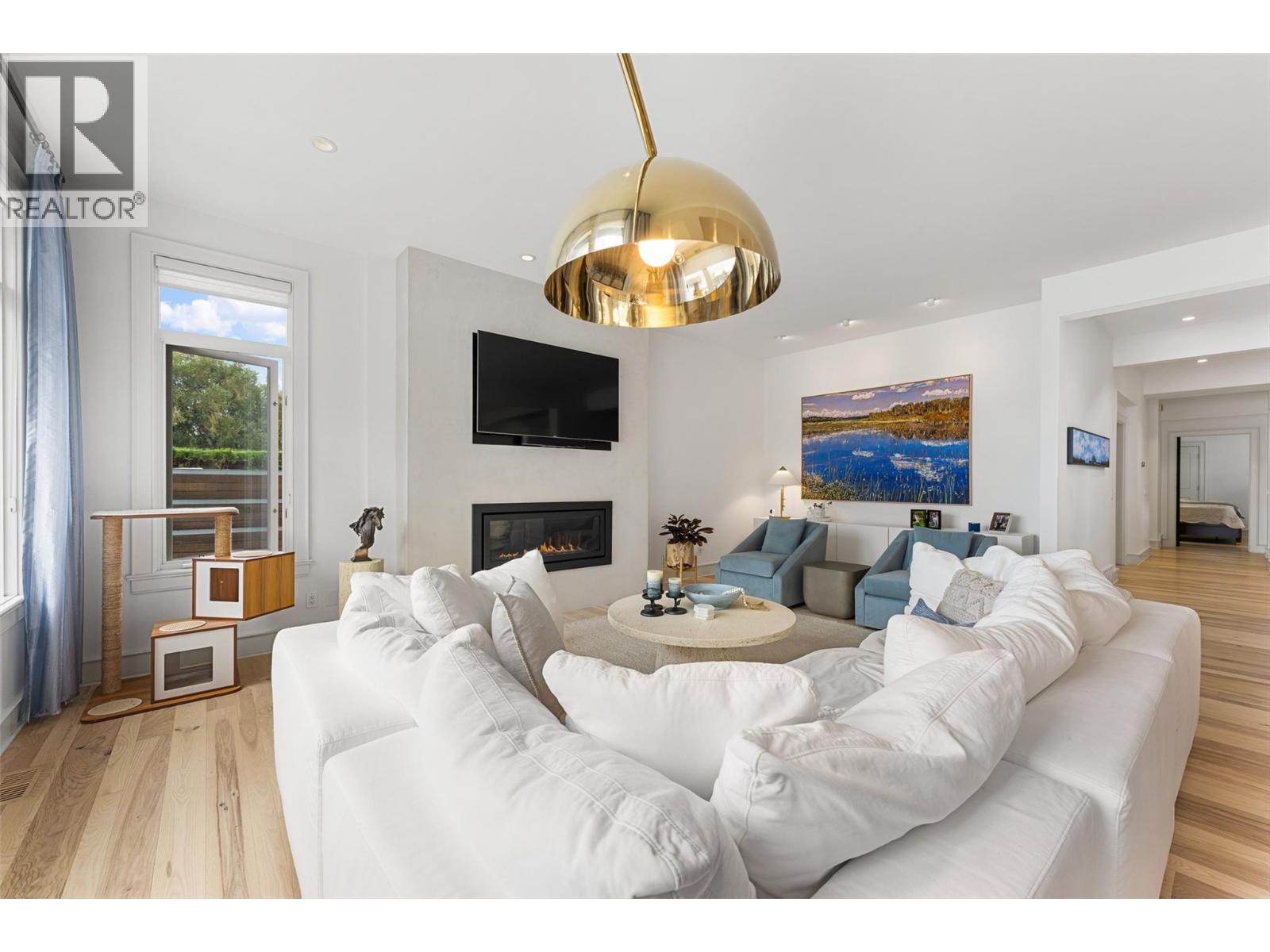 4190 Lakeshore Road Unit# 6, Kelowna - Image 1