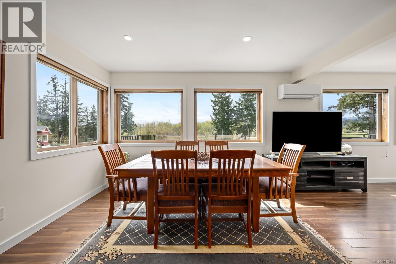 3389 Rhys Rd - 28