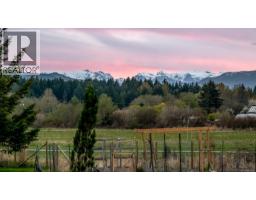 Kitchen - 3389 Rhys Rd, Courtenay, BC V9N0B7 Photo 7