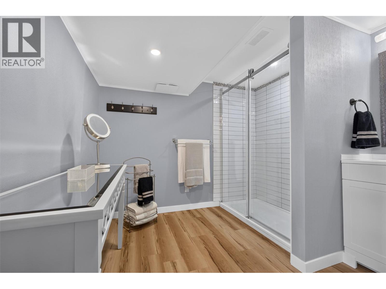1261 Lawson Avenue, Kelowna