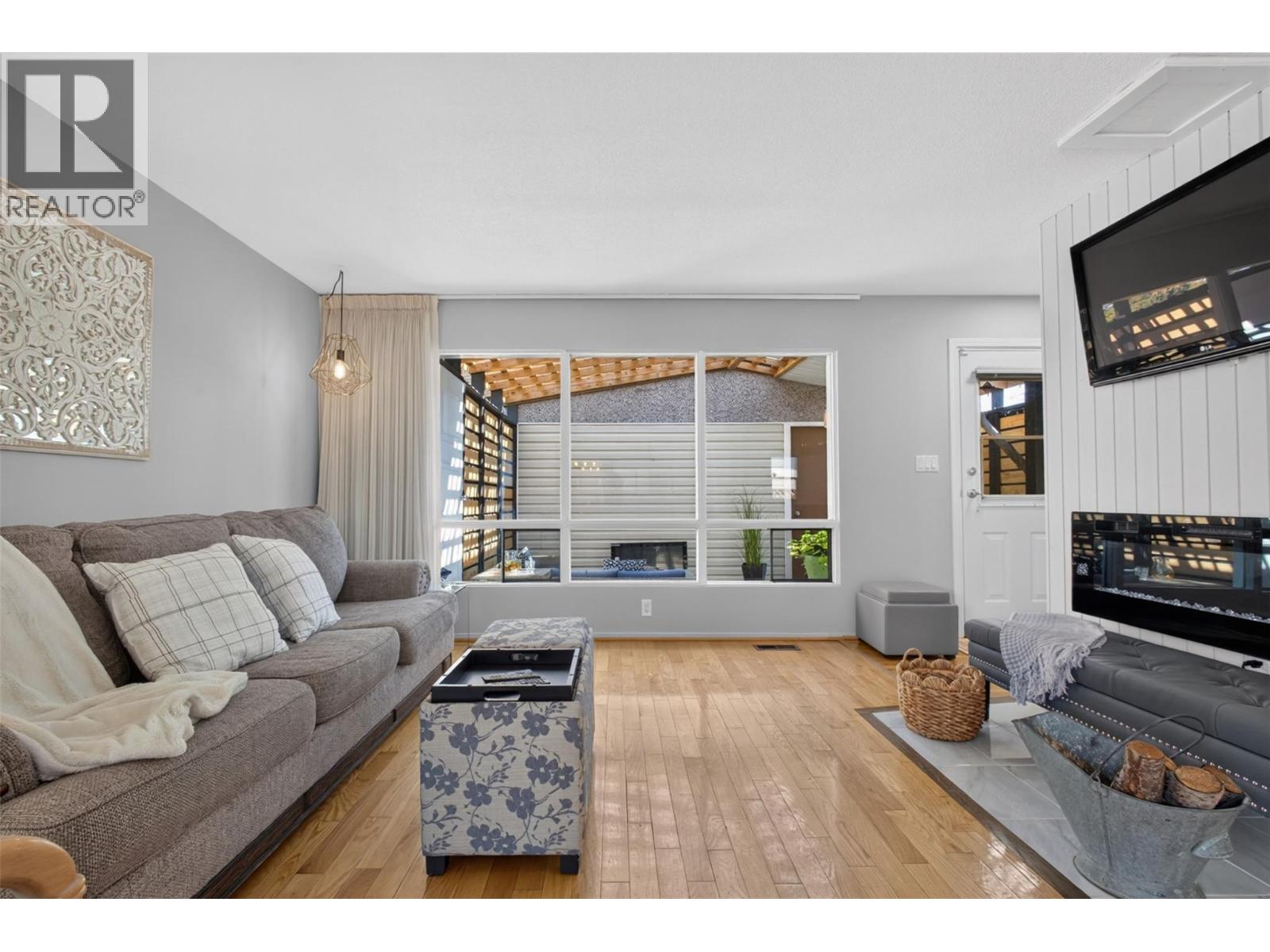 1261 Lawson Avenue - 4