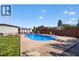 1261 Lawson Avenue, Kelowna, BC V1Y6V1 Photo 24