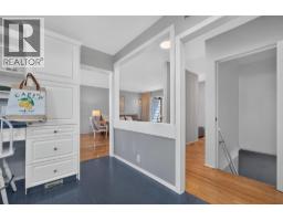 Family room - 1261 Lawson Avenue, Kelowna, BC V1Y6V1 Photo 9
