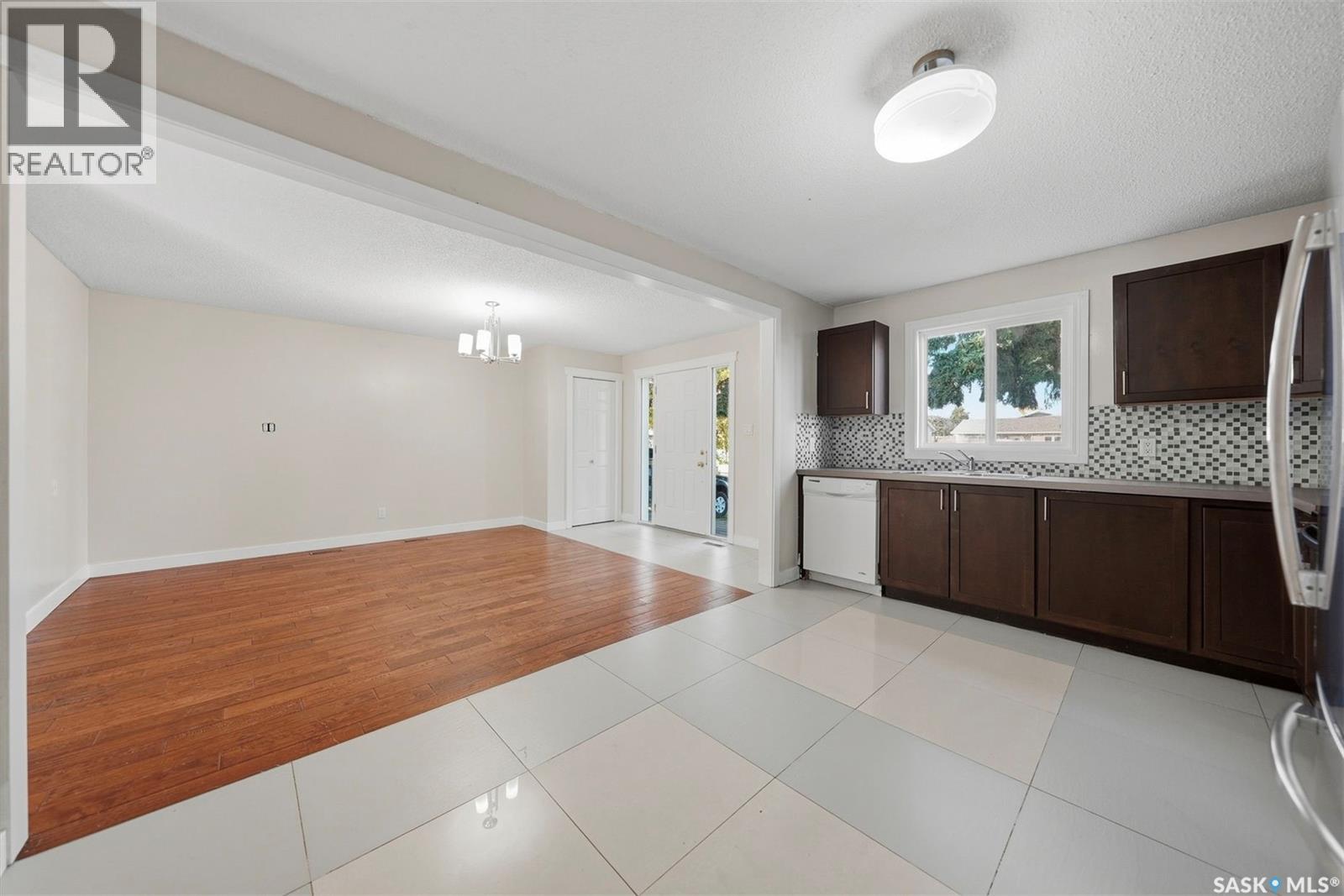 3817 Diefenbaker DRIVE, Saskatoon — photo 9