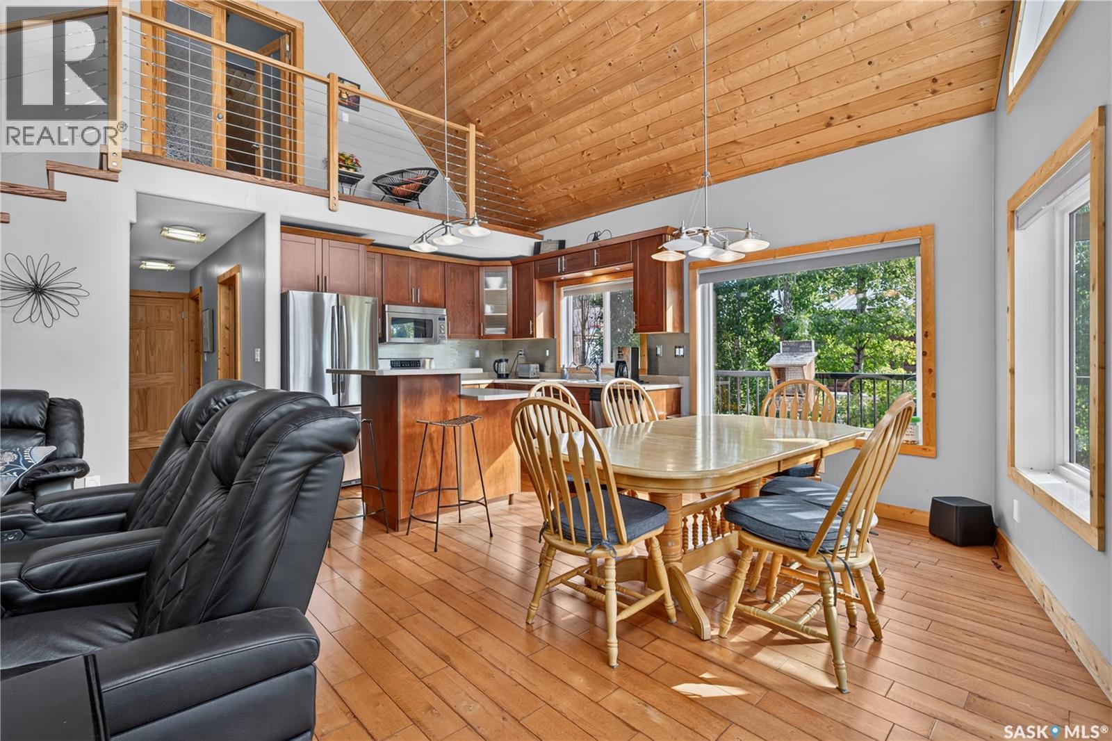 35 Lakeshore DRIVE, Invergordon Rm No. 430 — photo 11