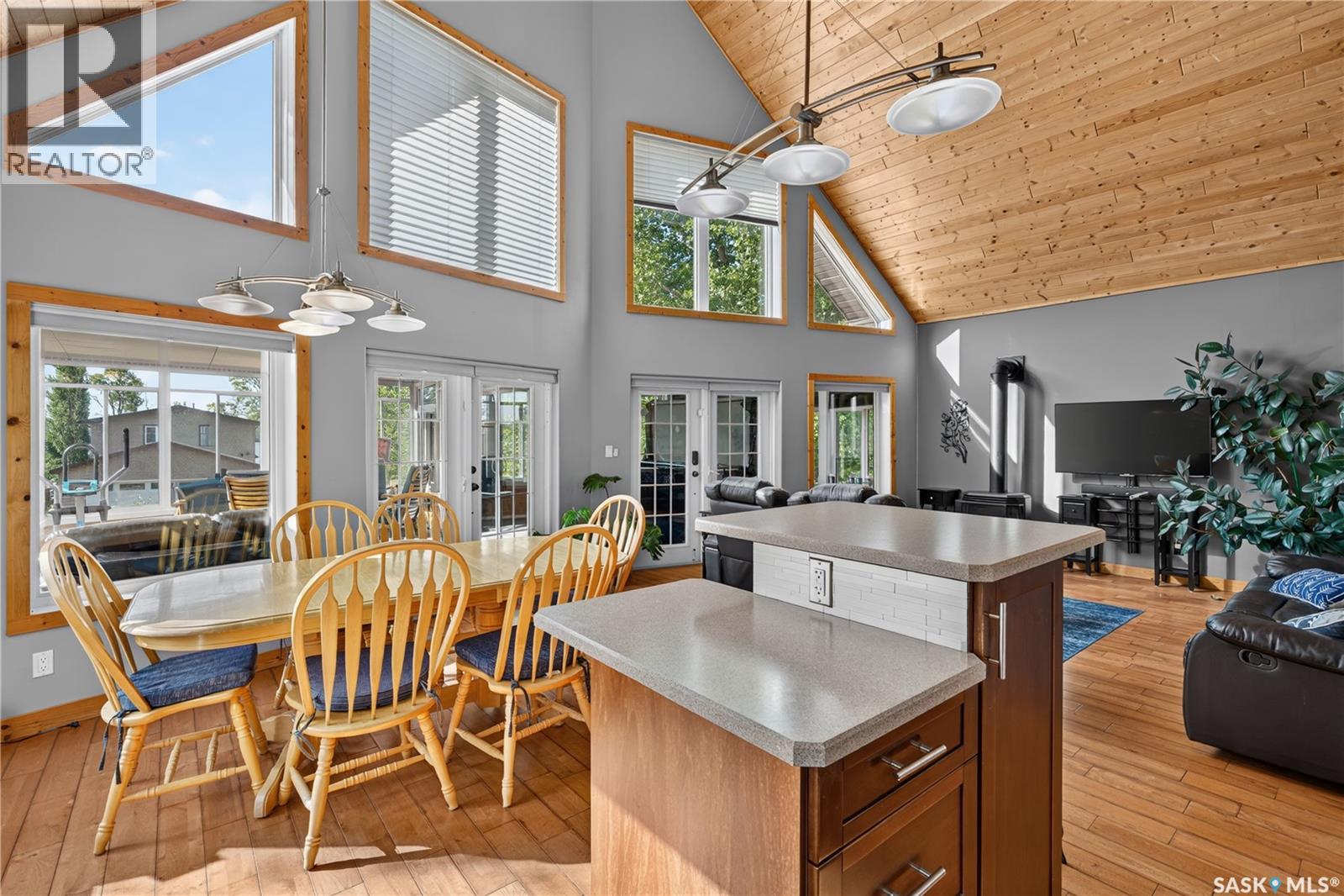 35 Lakeshore DRIVE, Invergordon Rm No. 430 — photo 13
