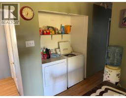 Laundry room - 373 Brownlee Avenue, Mclean, SK S0G3E0 Photo 7