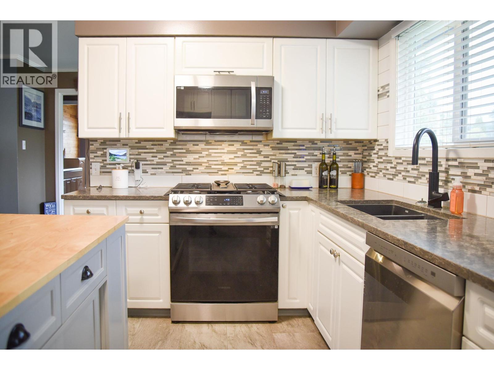 3317 PHEASANT STREET - 7