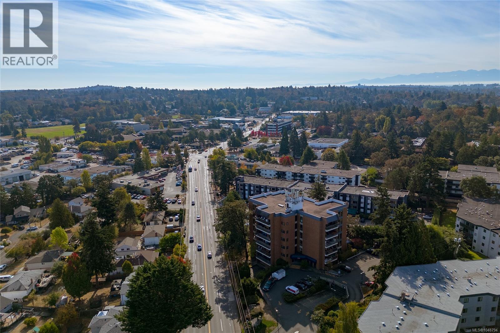 404 4030 Quadra Street, Saanich