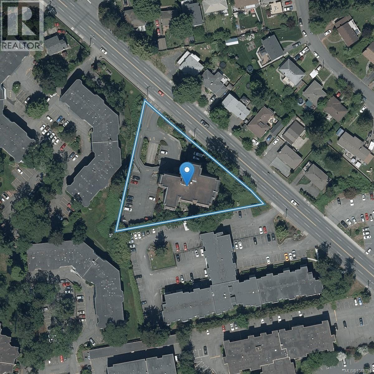 #404 4030 Quadra St - 23