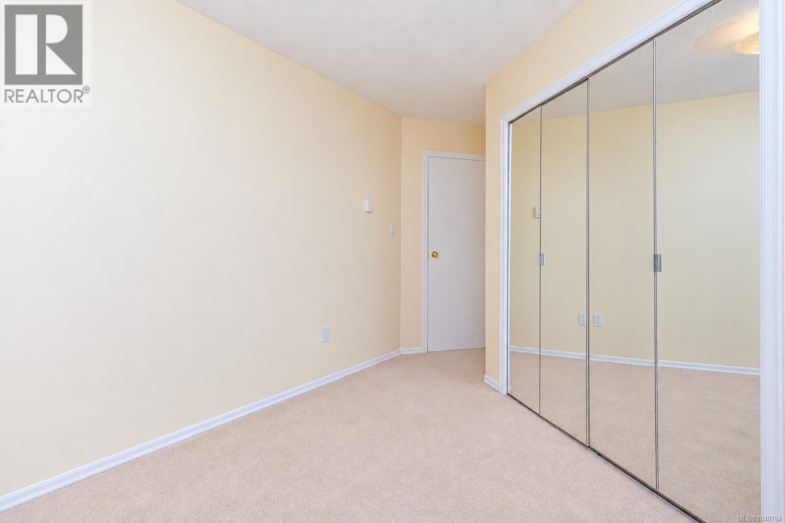 404 4030 Quadra Street, Saanich