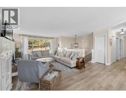Full bathroom - 3361 Paynter Road, West Kelowna, BC V4T1R3 Photo 6