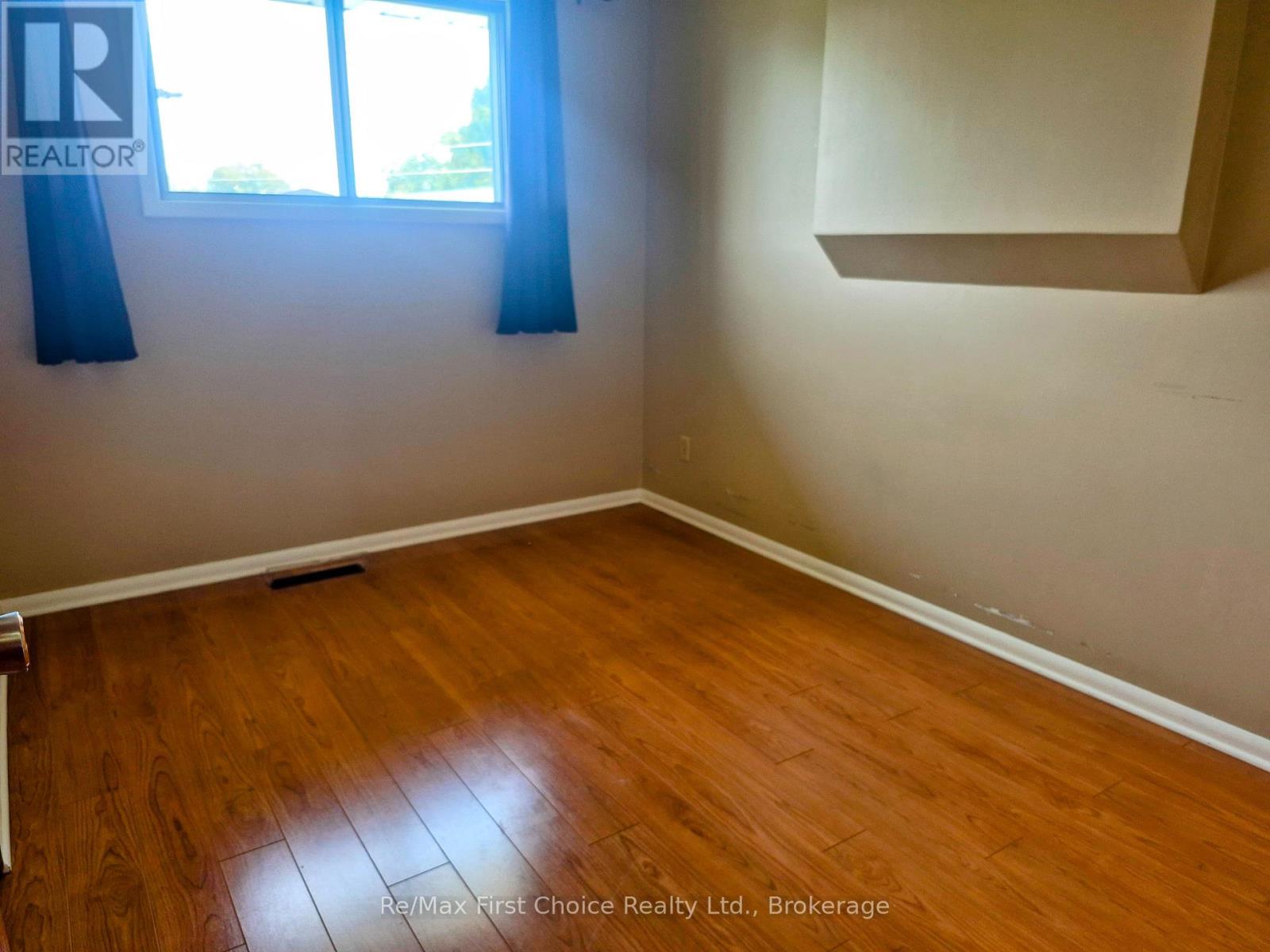 418 WESTVIEW PLACE - 15