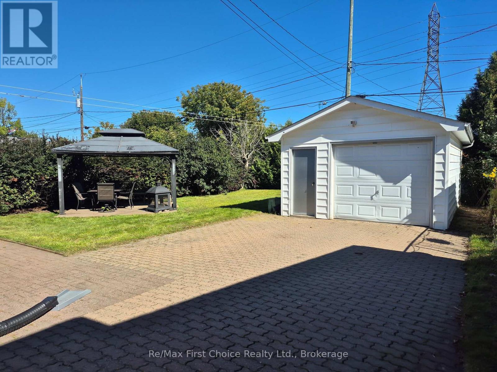 418 WESTVIEW PLACE - Image 3