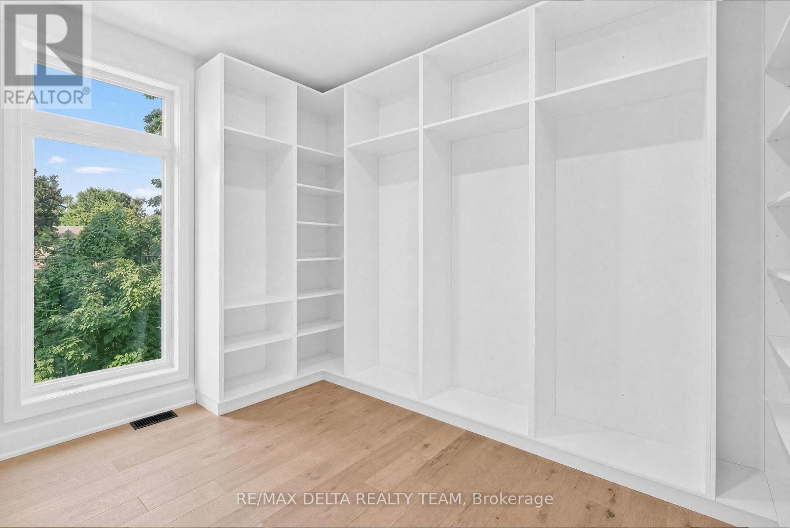 45 ST CLAIRE AVENUE - Image 18